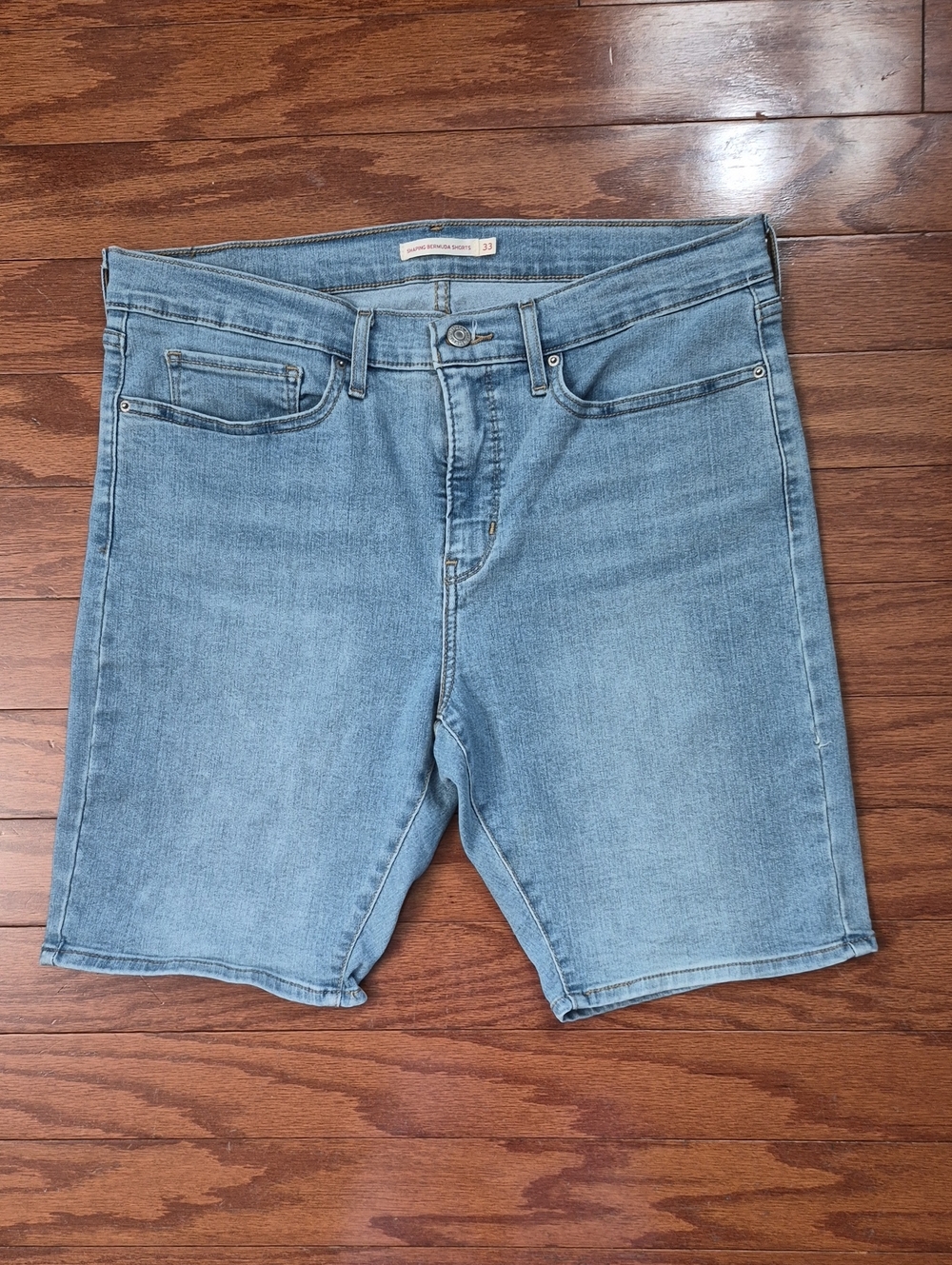 Levi's Shaping Bermuda Light Blue Women's Denim Shorts Size 33